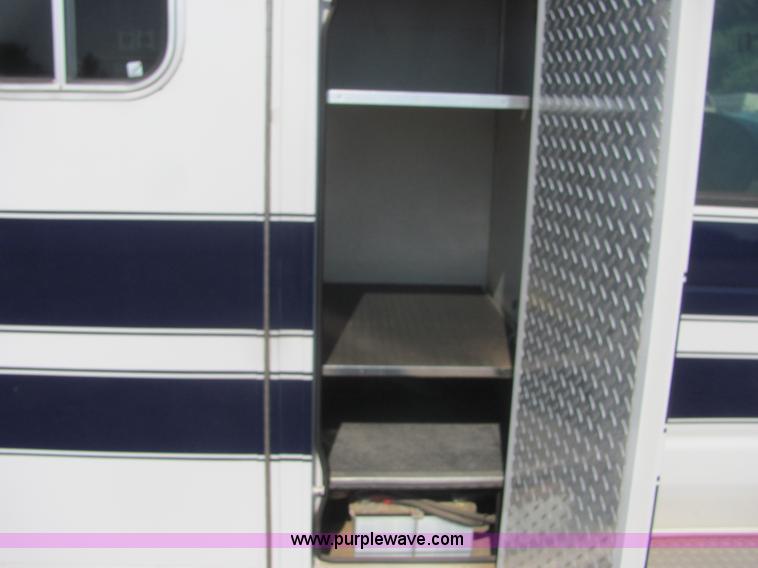 image for item A3564 2000 Ford E350 Super Duty ambulance
