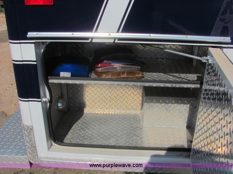 image for item A3564 2000 Ford E350 Super Duty ambulance