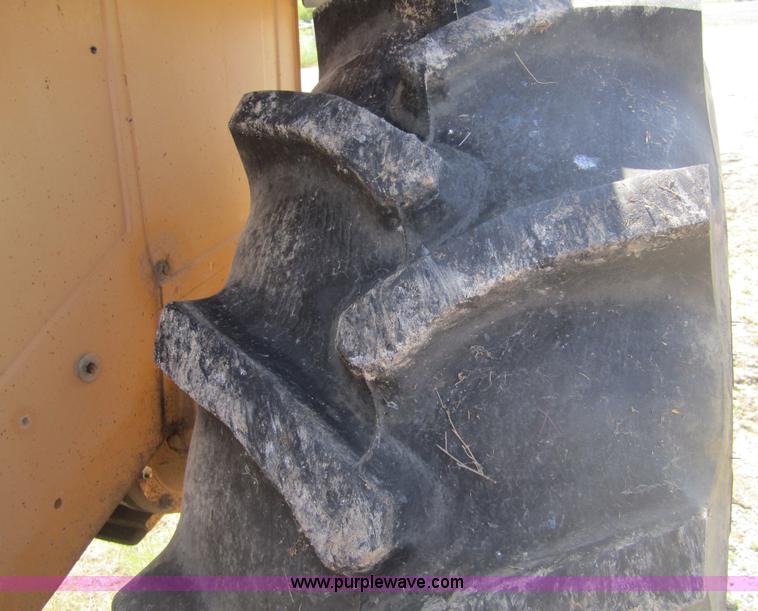 image for item A4712 1987 Hesston Tiger Special 80-90 tractor