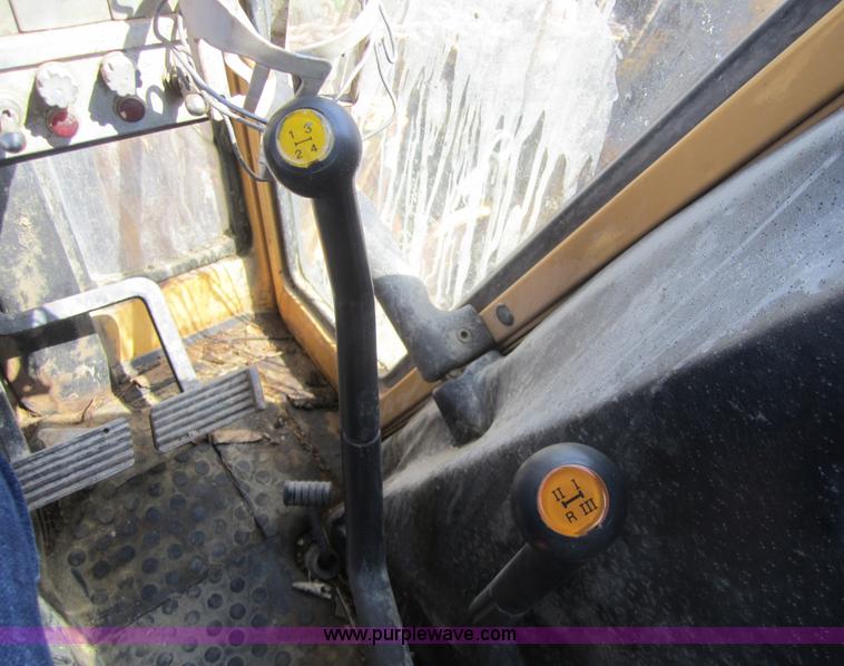 image for item A4712 1987 Hesston Tiger Special 80-90 tractor