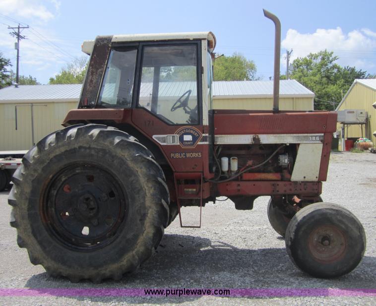 image for item A4715 1978 International Hydro 186 tractor