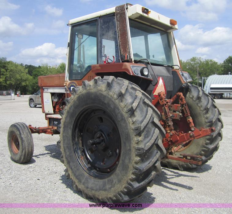 image for item A4715 1978 International Hydro 186 tractor