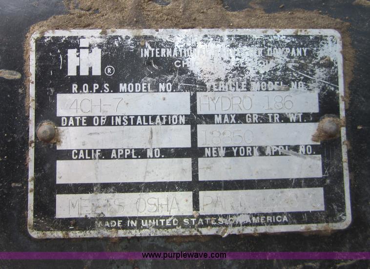 image for item A4715 1978 International Hydro 186 tractor