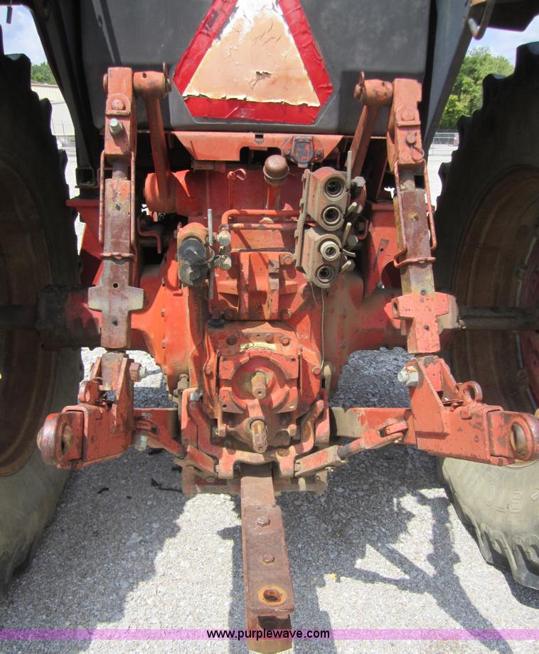 image for item A4715 1978 International Hydro 186 tractor