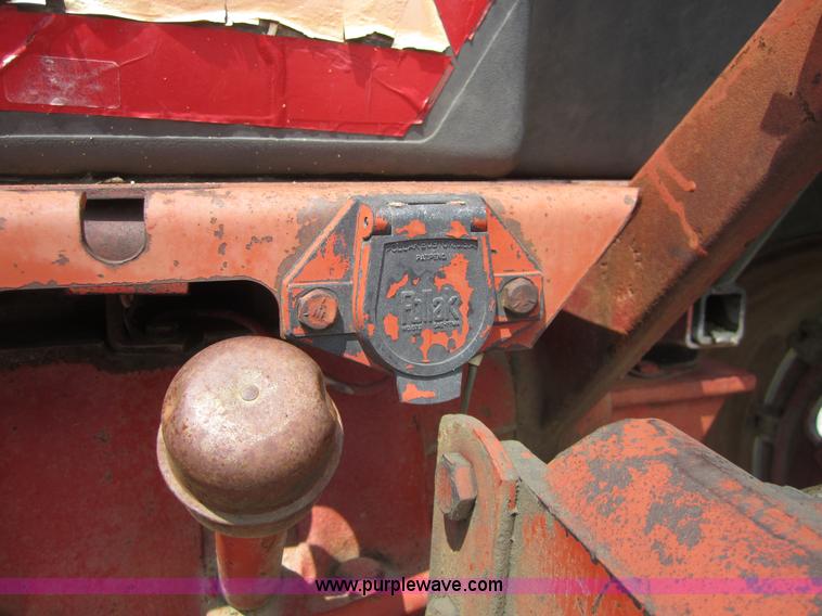 image for item A4715 1978 International Hydro 186 tractor