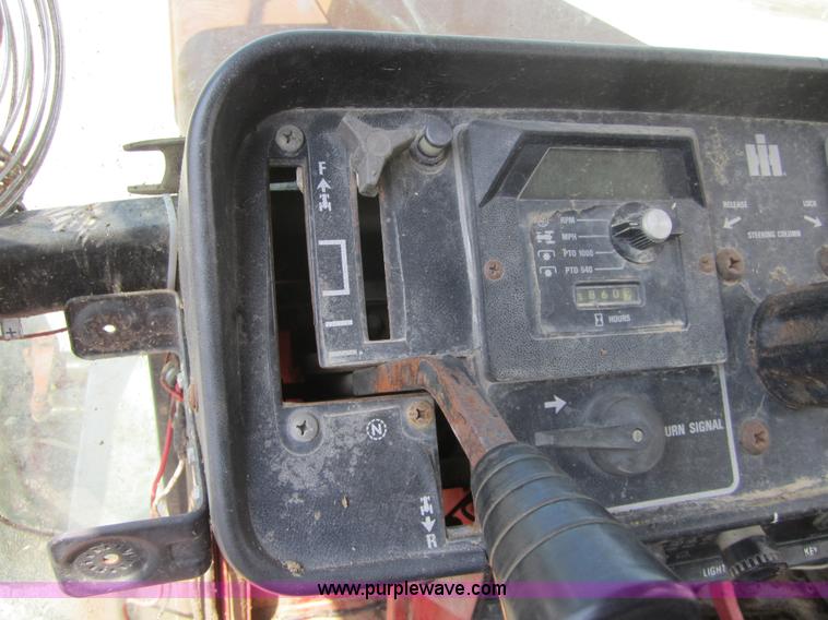 image for item A4715 1978 International Hydro 186 tractor