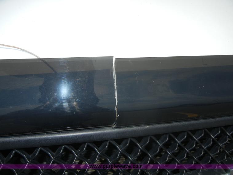 image for item A9983 2007 Chevrolet Express G3500 Davey Coach bus