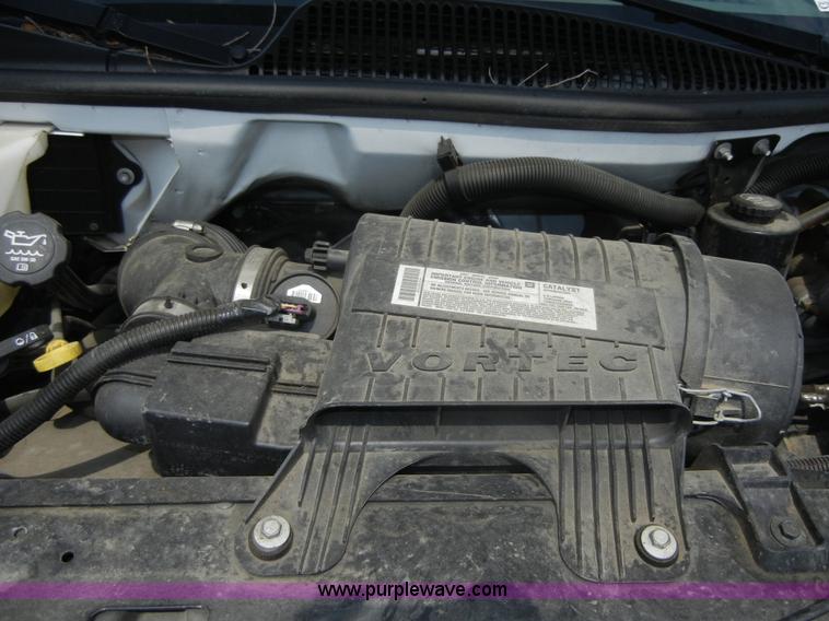 image for item A9983 2007 Chevrolet Express G3500 Davey Coach bus