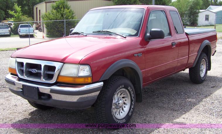 image for item B3511 1998 Ford Ranger supercab pickup truck