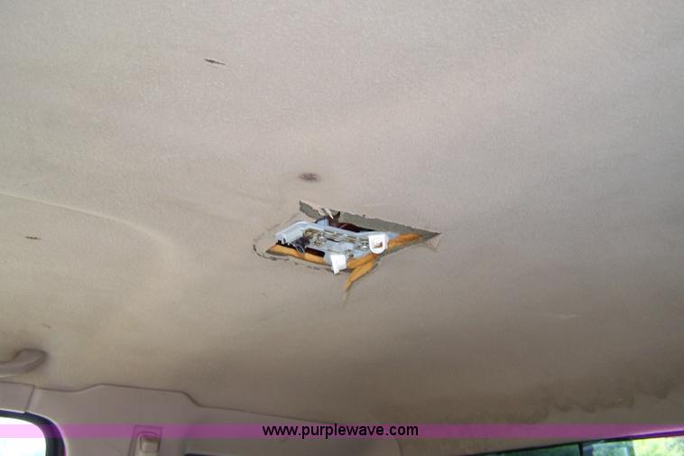 image for item B3511 1998 Ford Ranger supercab pickup truck