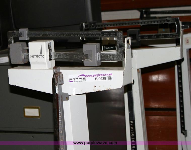 image for item B9935 (3) scales