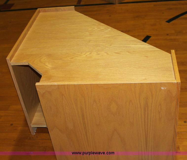 image for item B9937 Computer stations