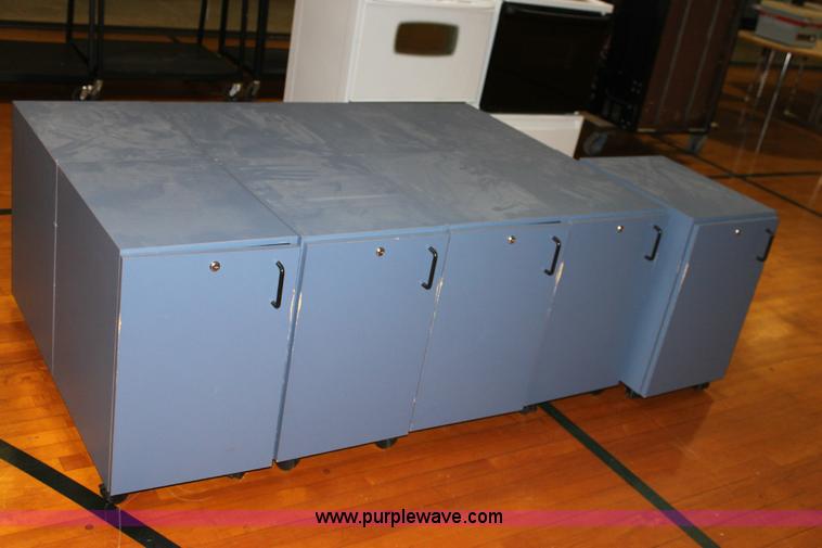 image for item B9937 Computer stations