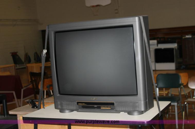 image for item B9938 Assorted office items