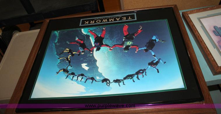 image for item B9938 Assorted office items