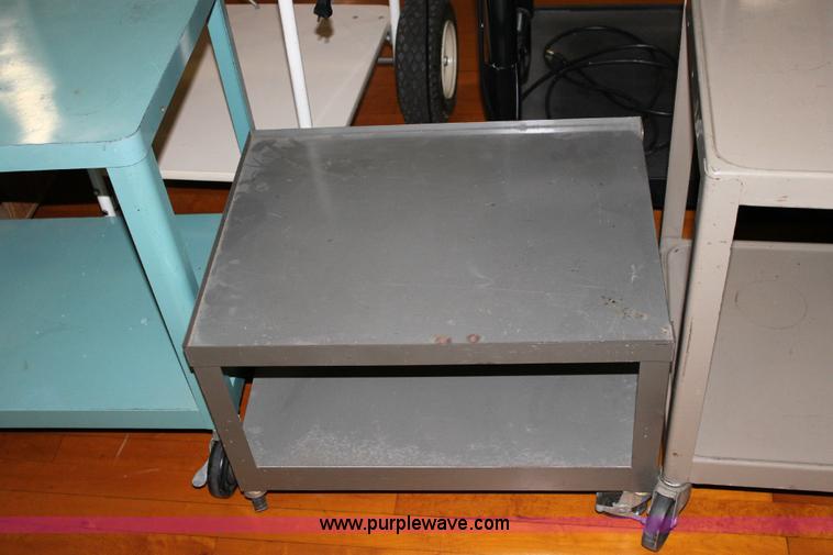 image for item B9938 Assorted office items