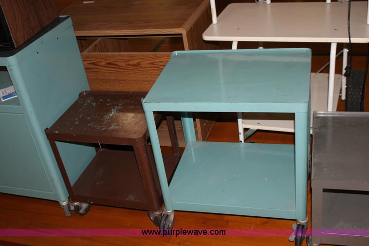 image for item B9938 Assorted office items