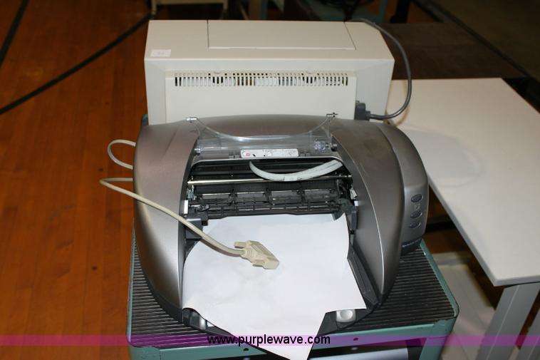 image for item B9939 (15) audio visual carts