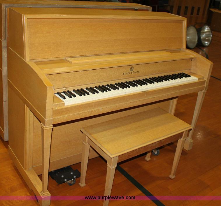 image for item B9945 Story & Clark piano