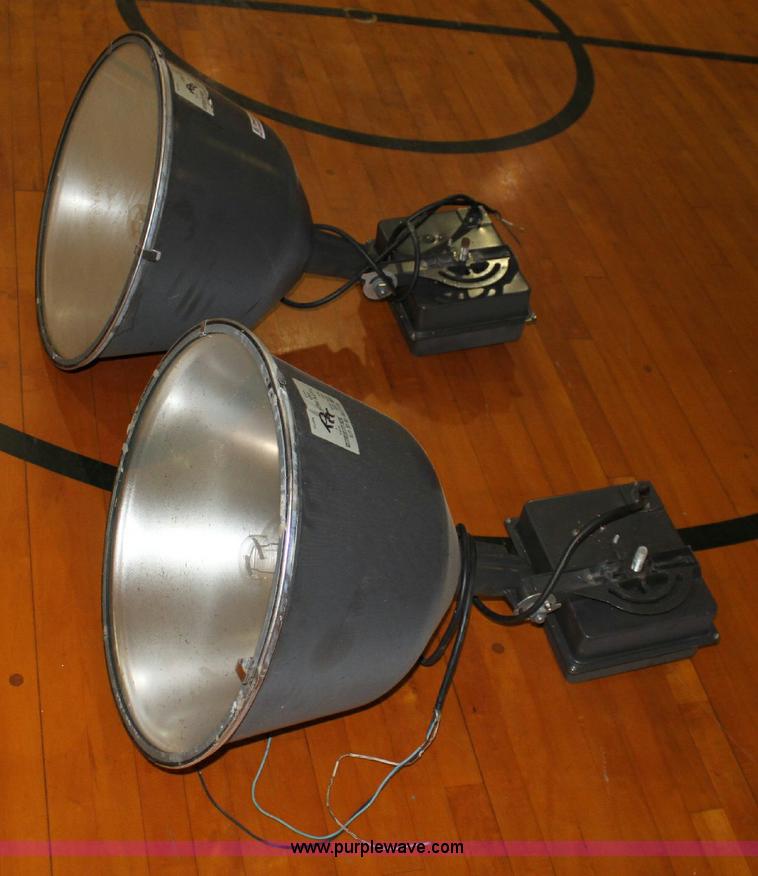 image for item B9948 (13) light fixtures