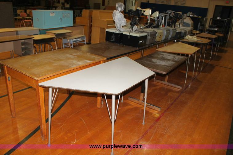 image for item B9952 Assorted tables and video players