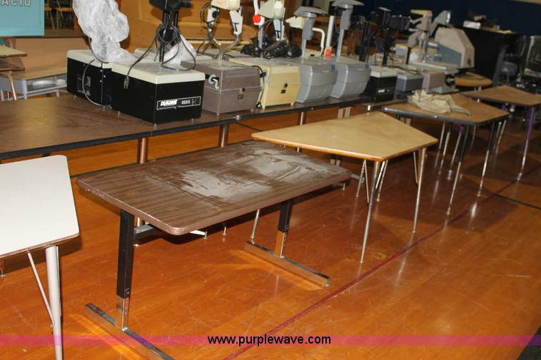 image for item B9952 Assorted tables and video players