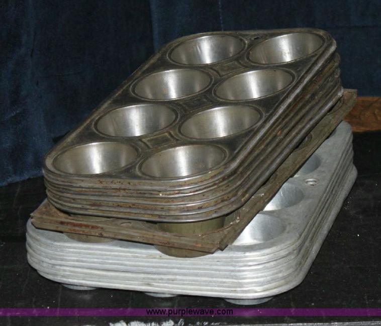 image for item B9957 Assorted commercial kitchen equipment