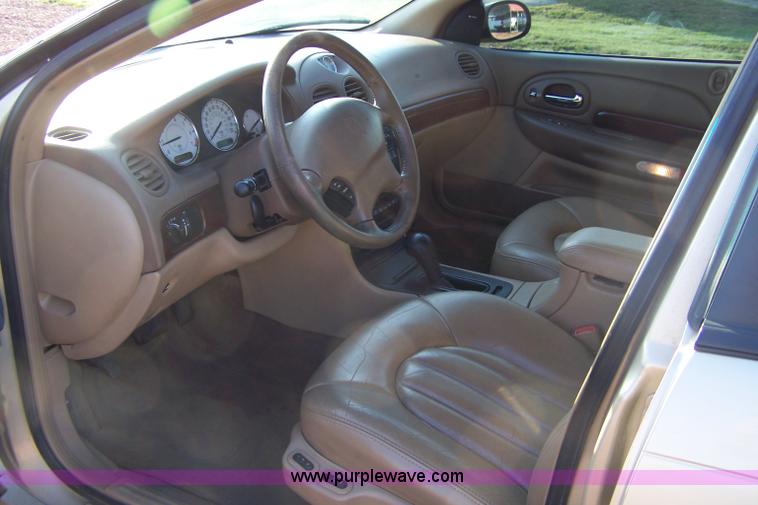 image for item C9335 2000 Chrysler 300M