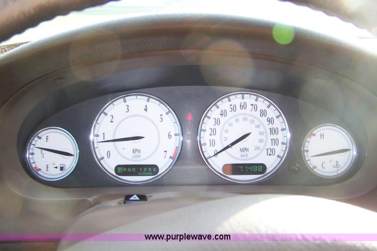 image for item C9335 2000 Chrysler 300M