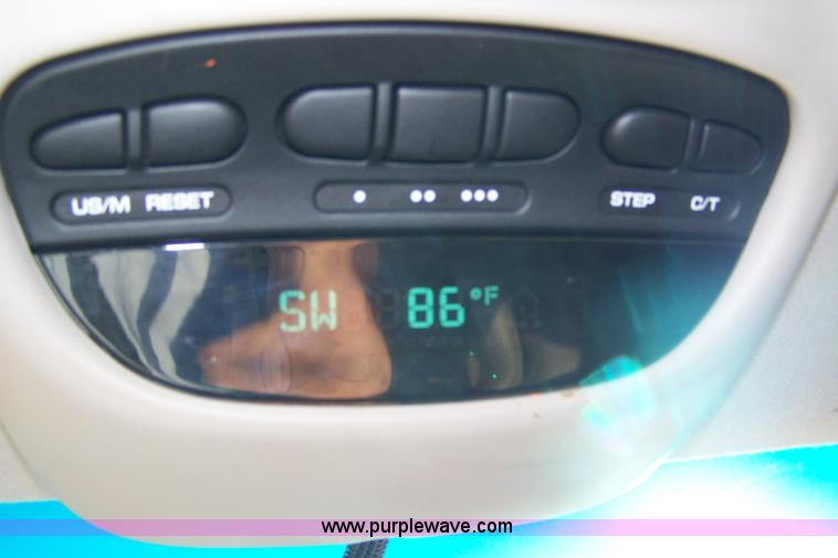 image for item C9335 2000 Chrysler 300M