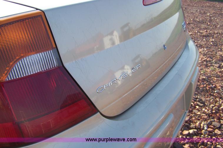 image for item C9335 2000 Chrysler 300M