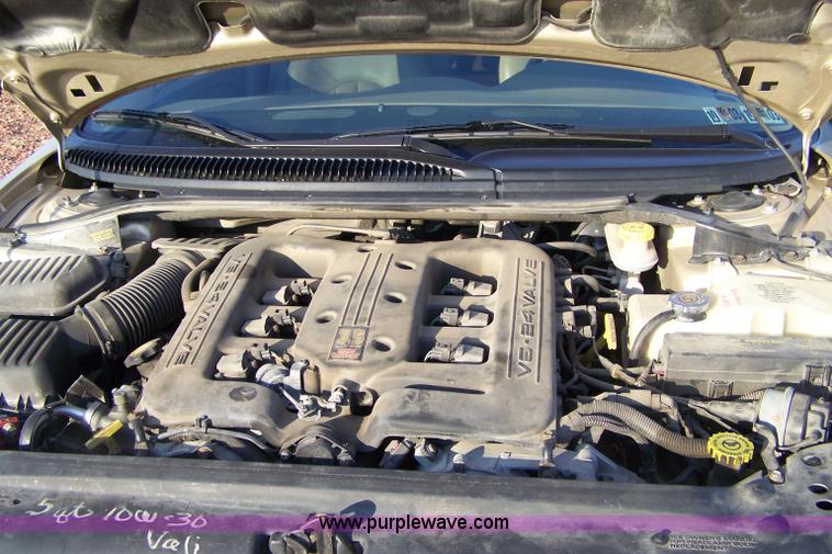 image for item C9335 2000 Chrysler 300M