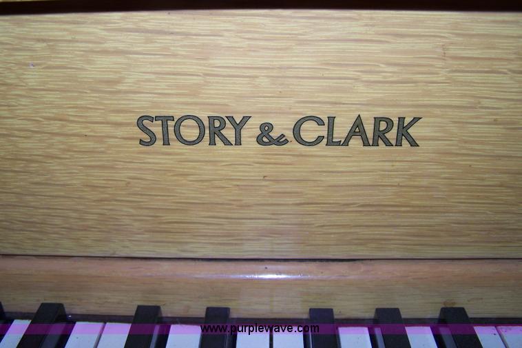 image for item C9340 Story & Clark blonde wood piano