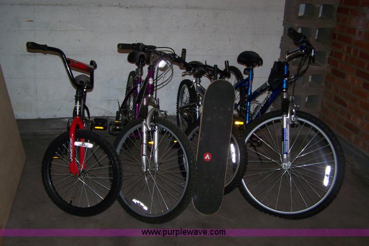 image for item C9341 (4) bicycles and a skateboard