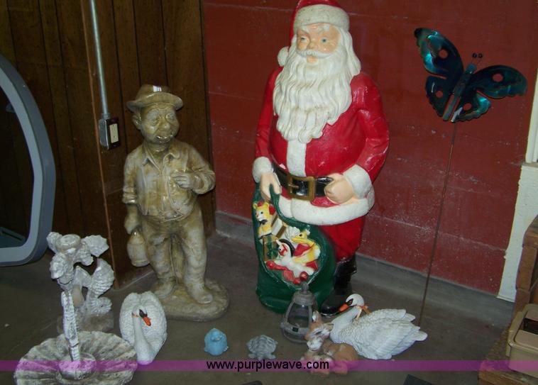 image for item C9349 Assorted decor