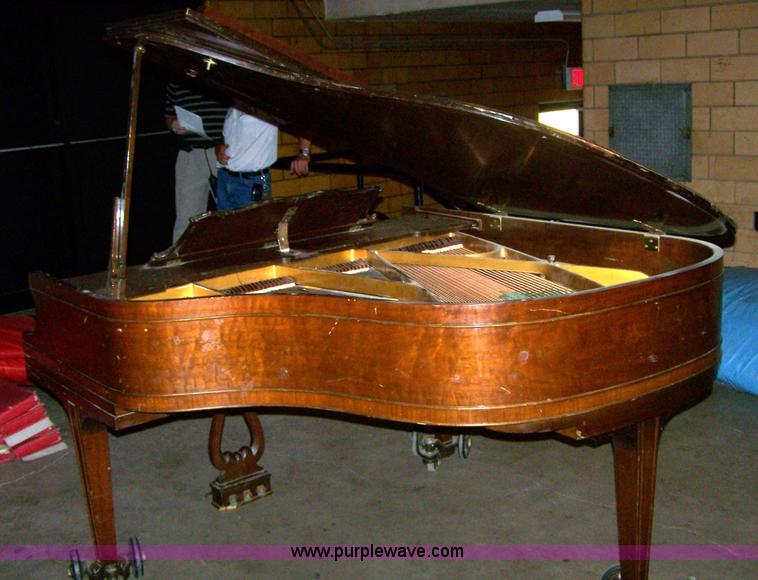 image for item C9350 Baldwin baby grand piano