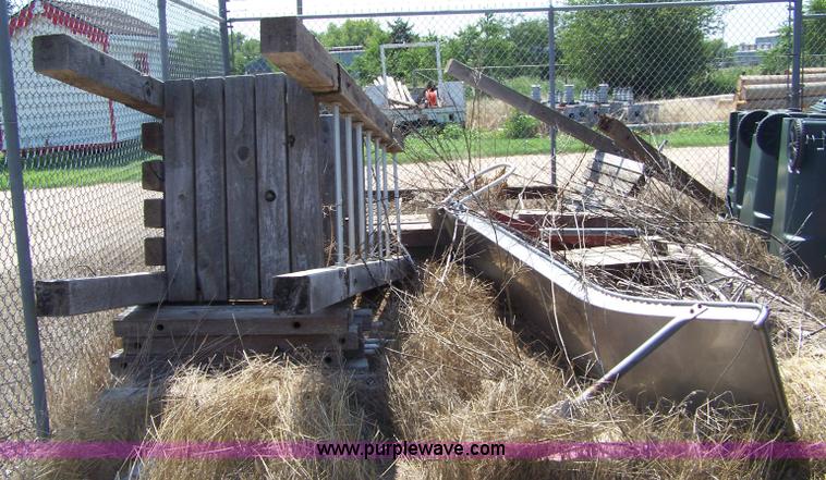 image for item C9359 Assorted playground equipment