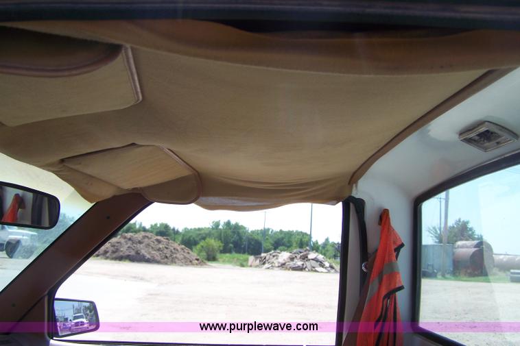 image for item C9363 1991 Chevrolet S10 pickup truck