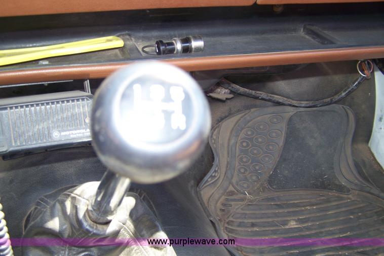 image for item C9363 1991 Chevrolet S10 pickup truck