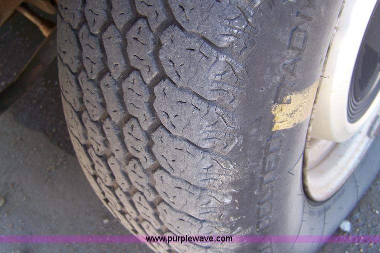 image for item C9363 1991 Chevrolet S10 pickup truck