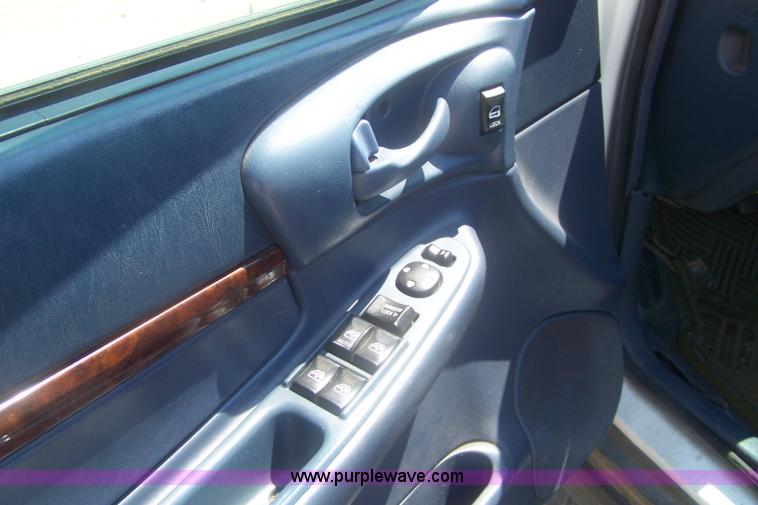 image for item C9366 2005 Chevrolet Impala