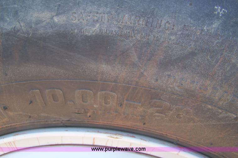 image for item C9367 1989 GMC TopKick boom bucket truck