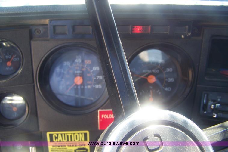 image for item C9367 1989 GMC TopKick boom bucket truck