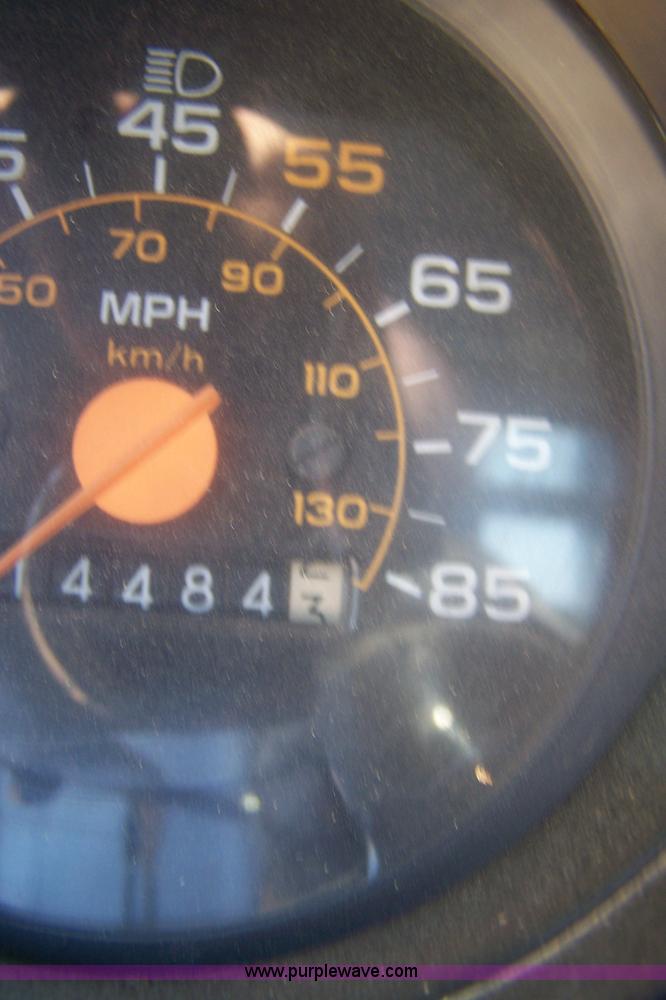 image for item C9367 1989 GMC TopKick boom bucket truck