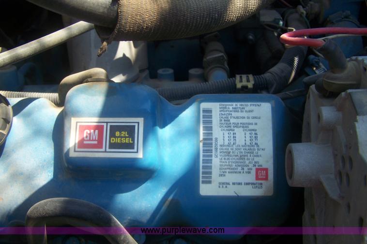 image for item C9367 1989 GMC TopKick boom bucket truck