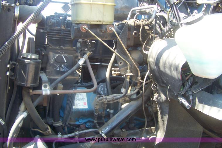 image for item C9367 1989 GMC TopKick boom bucket truck