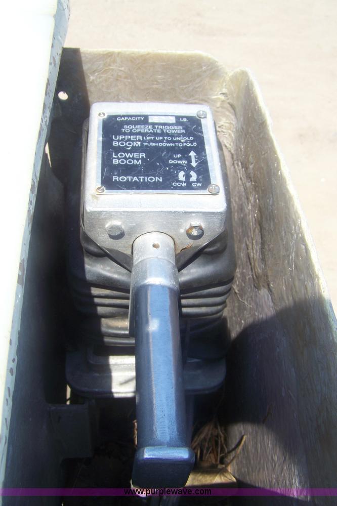 image for item C9367 1989 GMC TopKick boom bucket truck