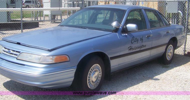 image for item C9368 1997 Ford Crown Victoria Police Interceptor