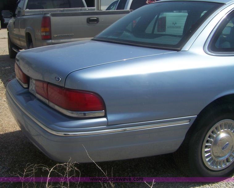 image for item C9368 1997 Ford Crown Victoria Police Interceptor