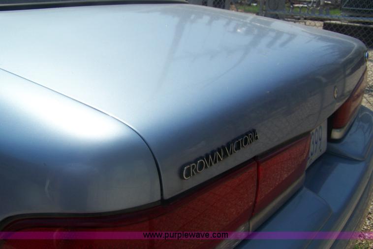 image for item C9368 1997 Ford Crown Victoria Police Interceptor